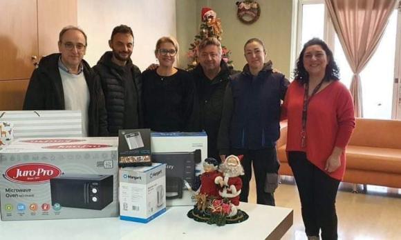 Χορηγία στο ΚΔΑΠμεα αγκαλιά-ζω